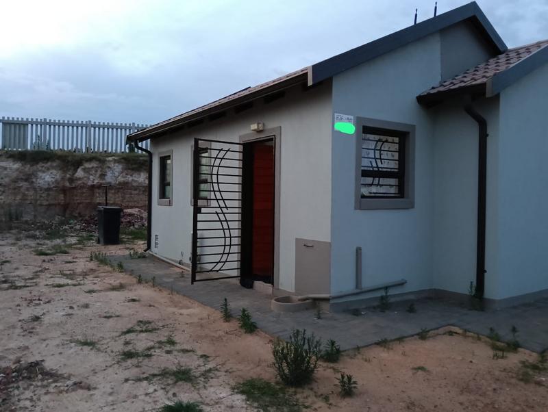 To Let 2 Bedroom Property for Rent in Roodepoort Gauteng