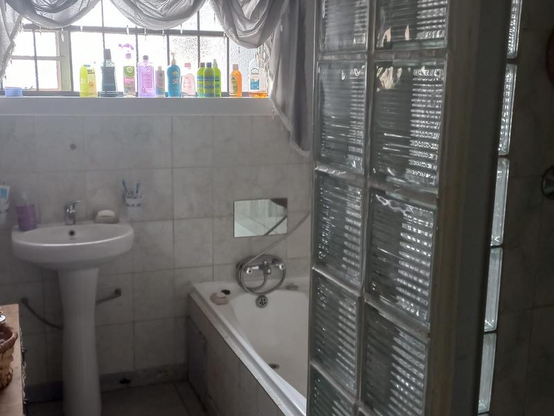 3 Bedroom Property for Sale in Comet Gauteng