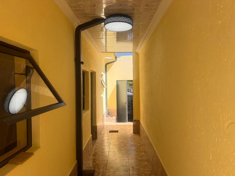 To Let 1 Bedroom Property for Rent in Kensington Gauteng