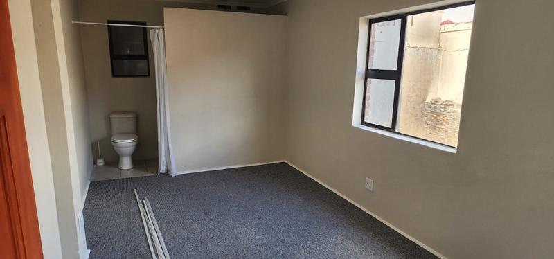 To Let 1 Bedroom Property for Rent in Orange Grove Gauteng
