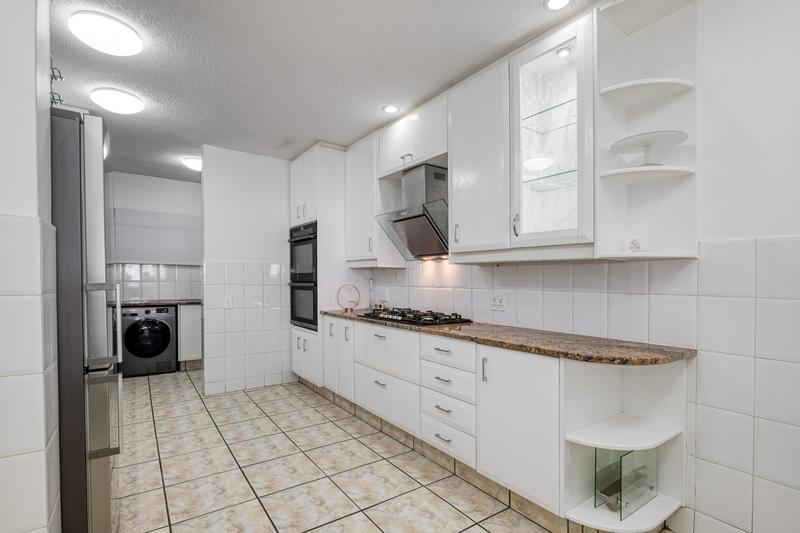 4 Bedroom Property for Sale in Morningside Gauteng