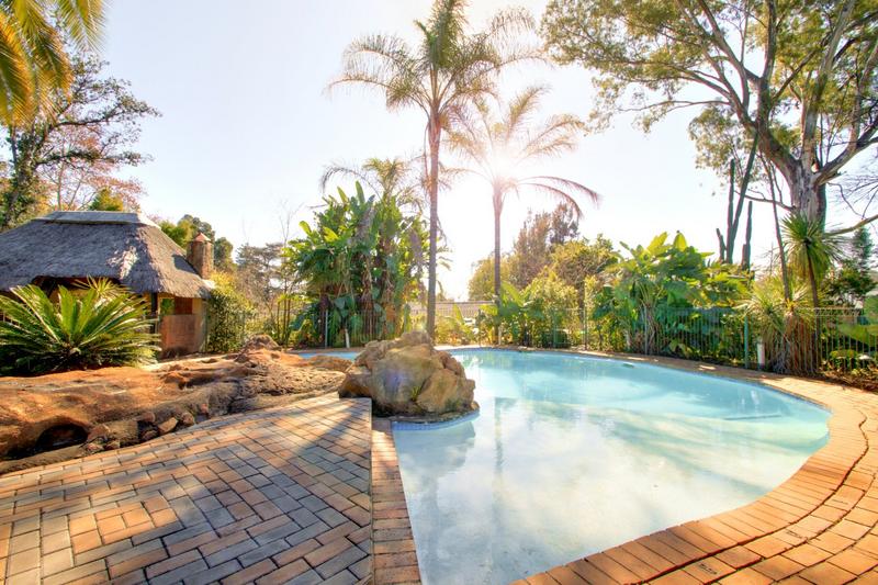 4 Bedroom Property for Sale in Bryanston Gauteng