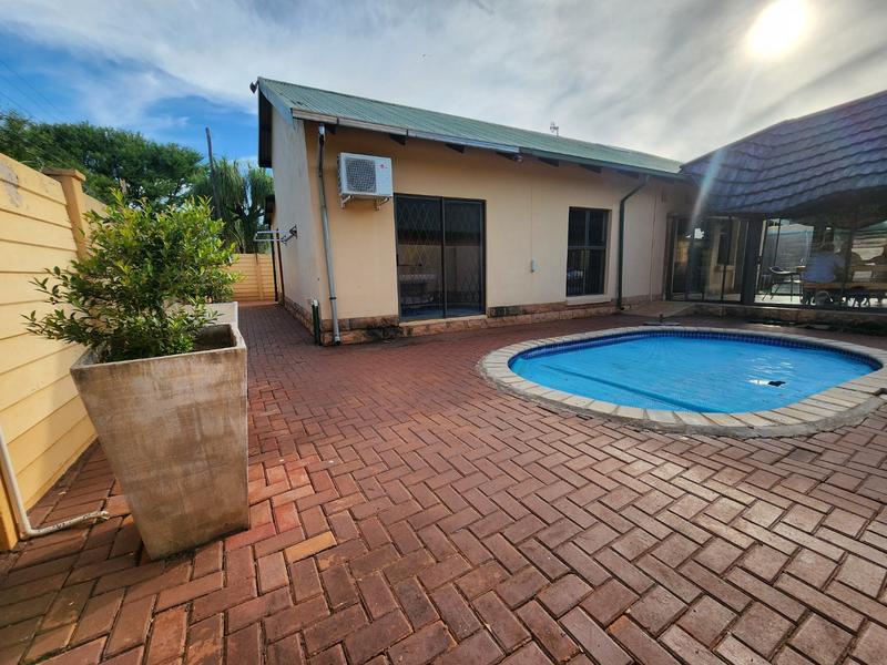 3 Bedroom Property for Sale in Annlin Gauteng