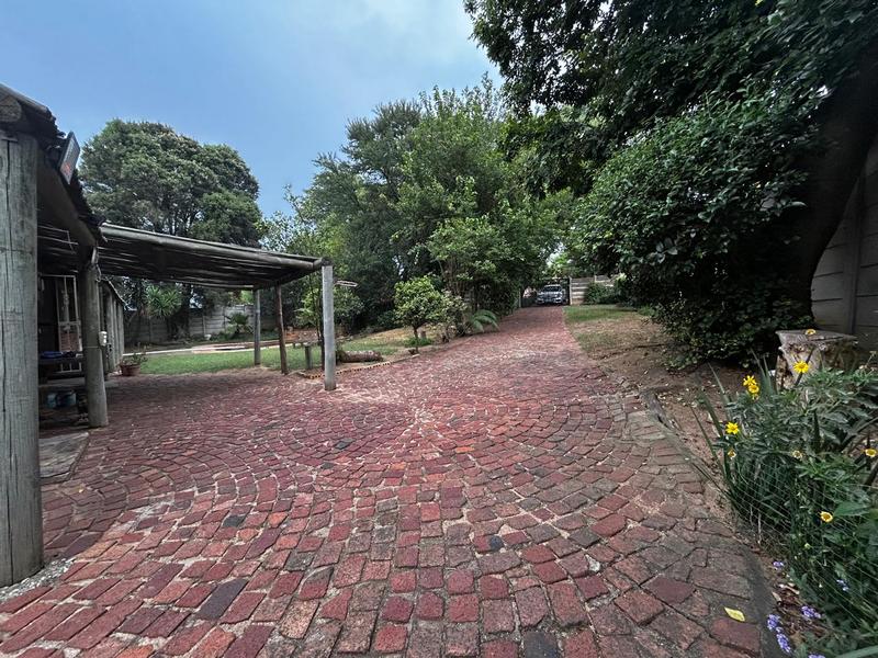 4 Bedroom Property for Sale in Vorna Valley Gauteng