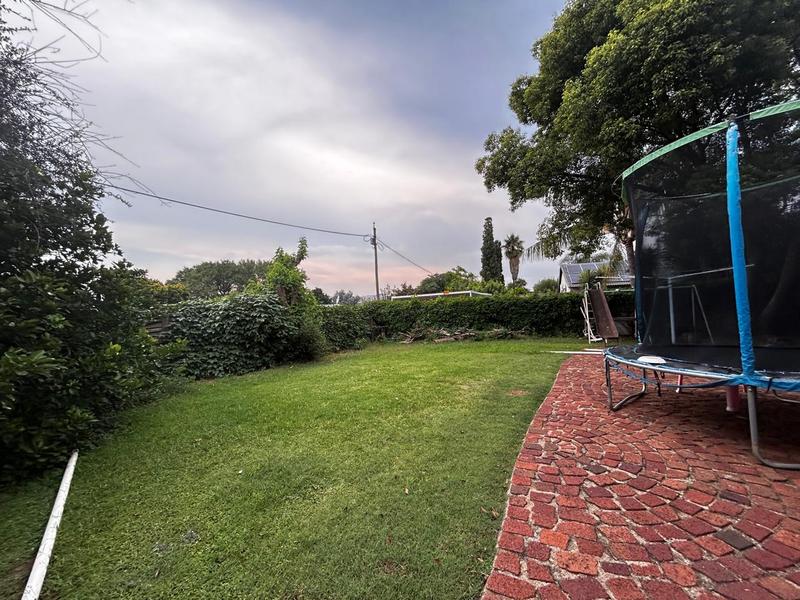 4 Bedroom Property for Sale in Vorna Valley Gauteng