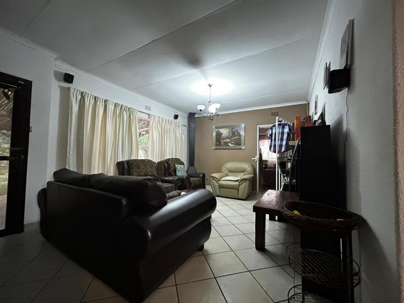 4 Bedroom Property for Sale in Vorna Valley Gauteng