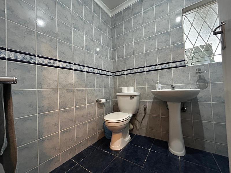 4 Bedroom Property for Sale in Vorna Valley Gauteng