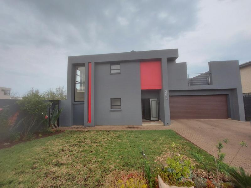 4 Bedroom Property for Sale in Raslouw Gardens Gauteng