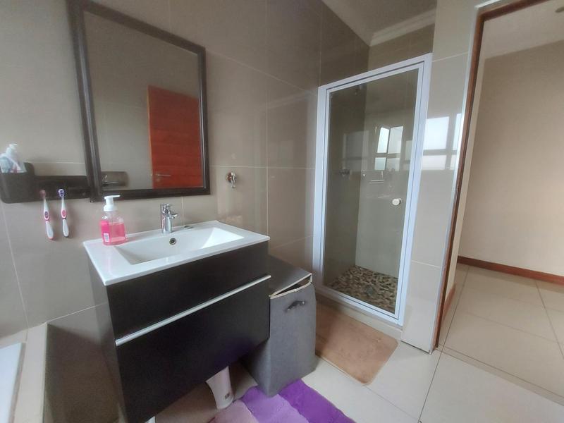 4 Bedroom Property for Sale in Raslouw Gardens Gauteng