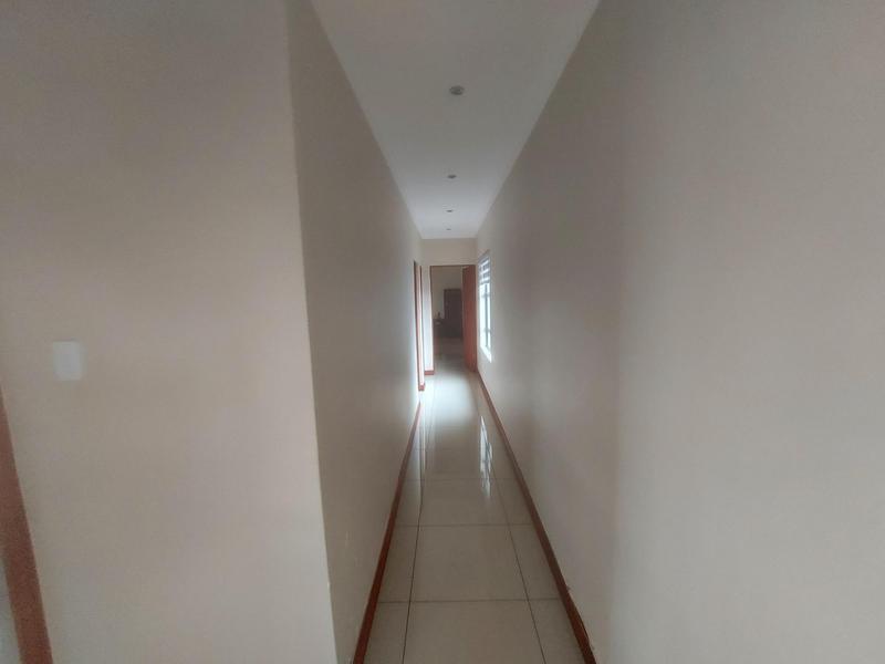 4 Bedroom Property for Sale in Raslouw Gardens Gauteng