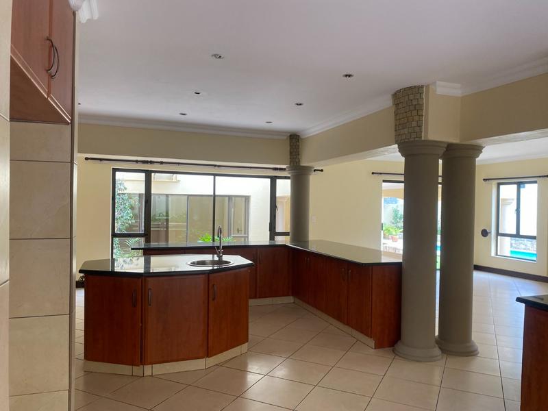 To Let 7 Bedroom Property for Rent in Dainfern Golf Estate Gauteng