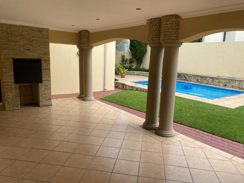 To Let 7 Bedroom Property for Rent in Dainfern Golf Estate Gauteng