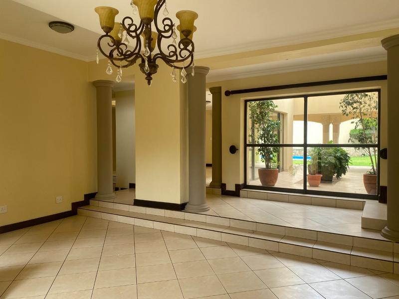 To Let 7 Bedroom Property for Rent in Dainfern Golf Estate Gauteng
