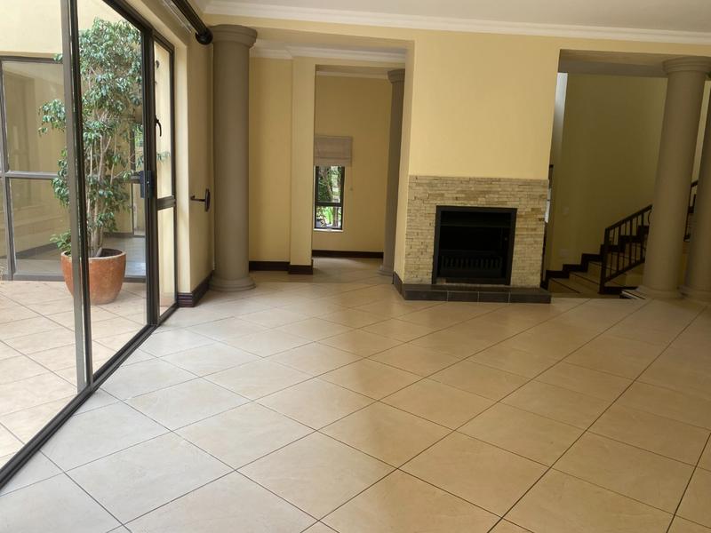 To Let 7 Bedroom Property for Rent in Dainfern Golf Estate Gauteng