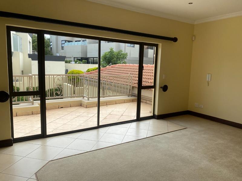 To Let 7 Bedroom Property for Rent in Dainfern Golf Estate Gauteng