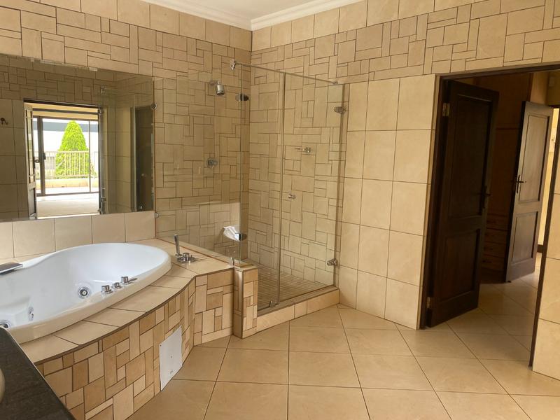 To Let 7 Bedroom Property for Rent in Dainfern Golf Estate Gauteng