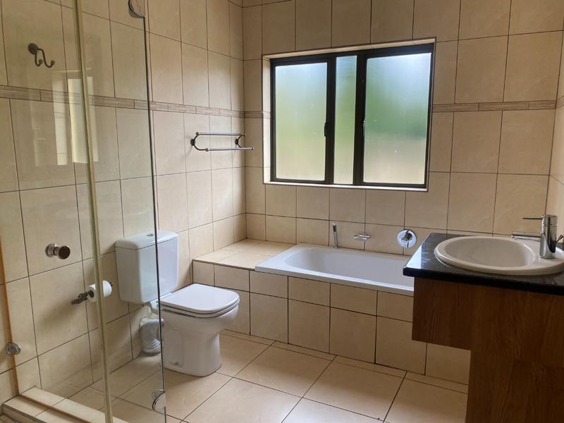 To Let 7 Bedroom Property for Rent in Dainfern Golf Estate Gauteng