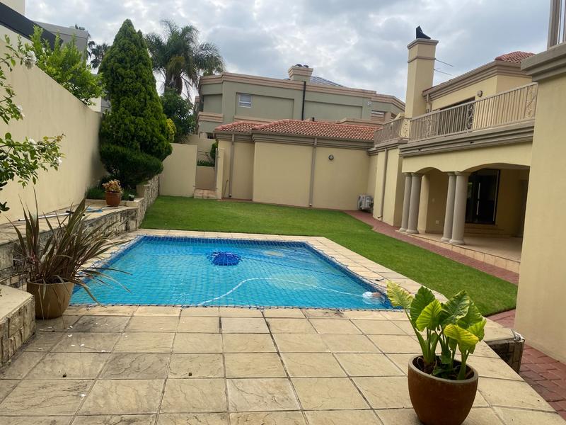 To Let 7 Bedroom Property for Rent in Dainfern Golf Estate Gauteng
