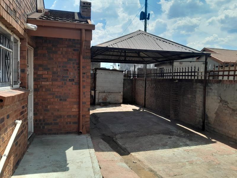 3 Bedroom Property for Sale in Thokoza Ext 2 Gauteng