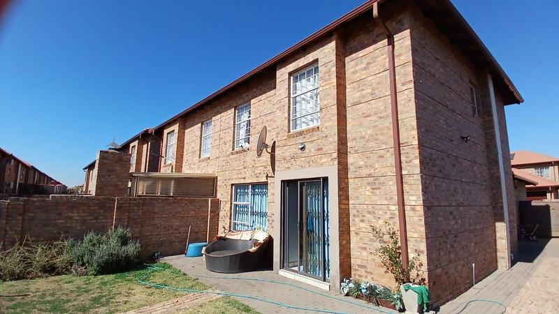3 Bedroom Property for Sale in Annlin Gauteng