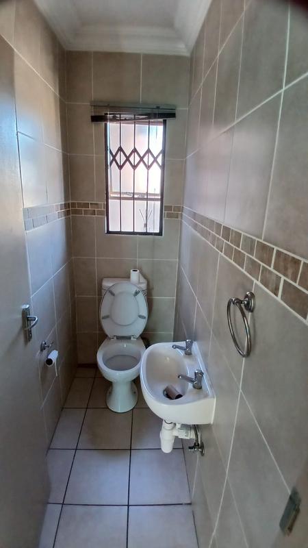 3 Bedroom Property for Sale in Annlin Gauteng