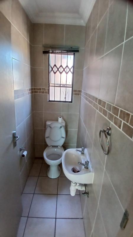 3 Bedroom Property for Sale in Annlin Gauteng