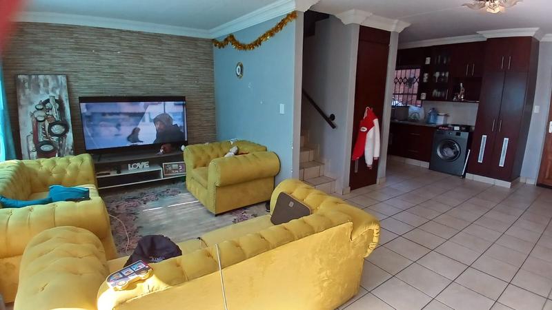 3 Bedroom Property for Sale in Annlin Gauteng