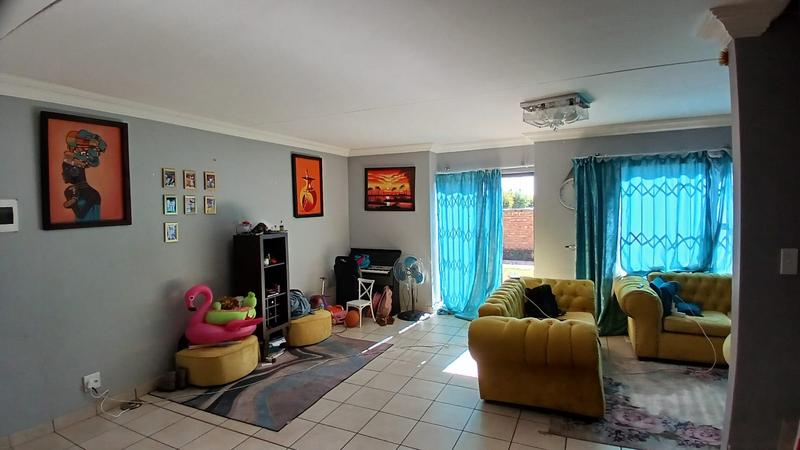3 Bedroom Property for Sale in Annlin Gauteng