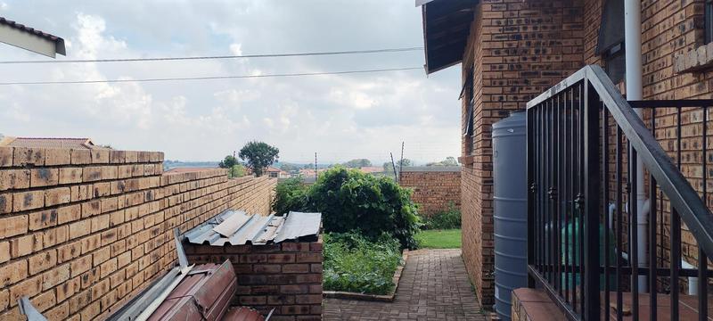 3 Bedroom Property for Sale in Groblerpark Gauteng