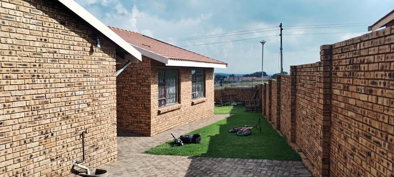 3 Bedroom Property for Sale in Groblerpark Gauteng