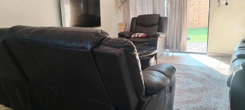 3 Bedroom Property for Sale in Groblerpark Gauteng