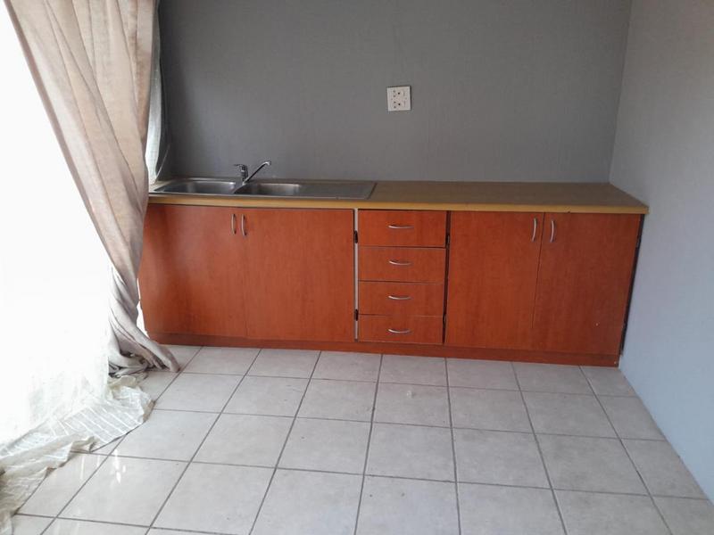 1 Bedroom Property for Sale in Birch Acres Gauteng