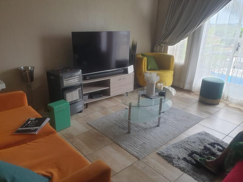 3 Bedroom Property for Sale in Radiokop Gauteng