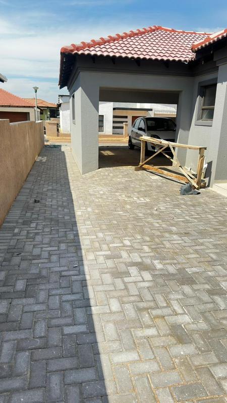 3 Bedroom Property for Sale in The Orchards Gauteng