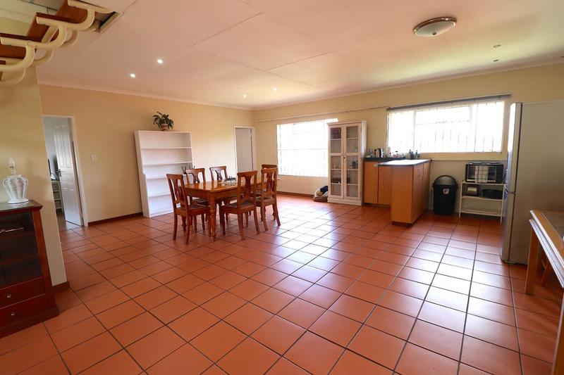 To Let 2 Bedroom Property for Rent in Linden Gauteng