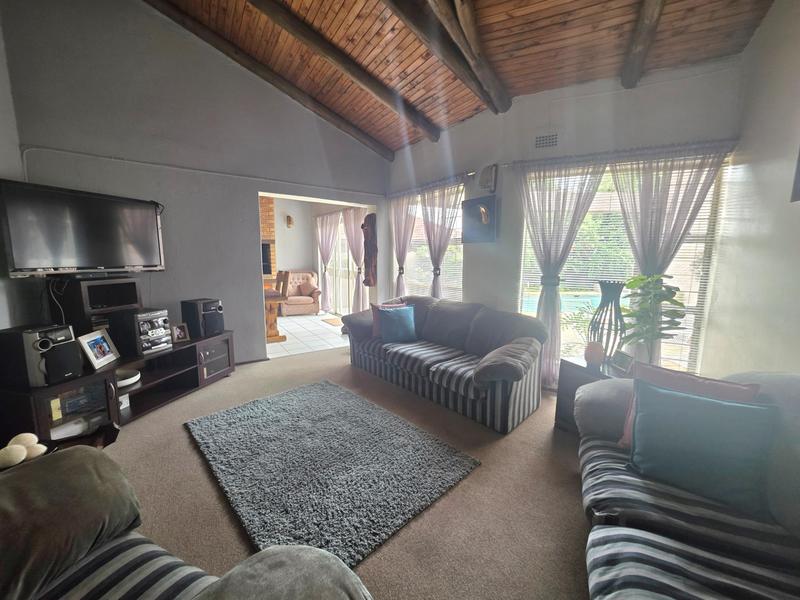 5 Bedroom Property for Sale in Sunward Park Gauteng