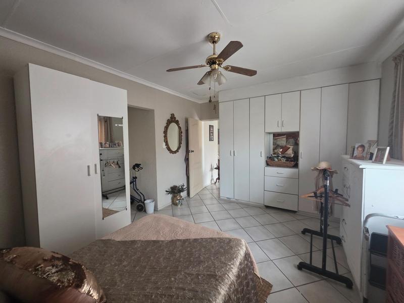 1 Bedroom Property for Sale in Van Dyk Park Gauteng