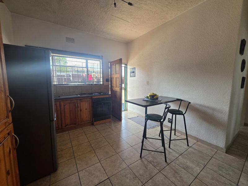 2 Bedroom Property for Sale in Cruywagenpark Gauteng