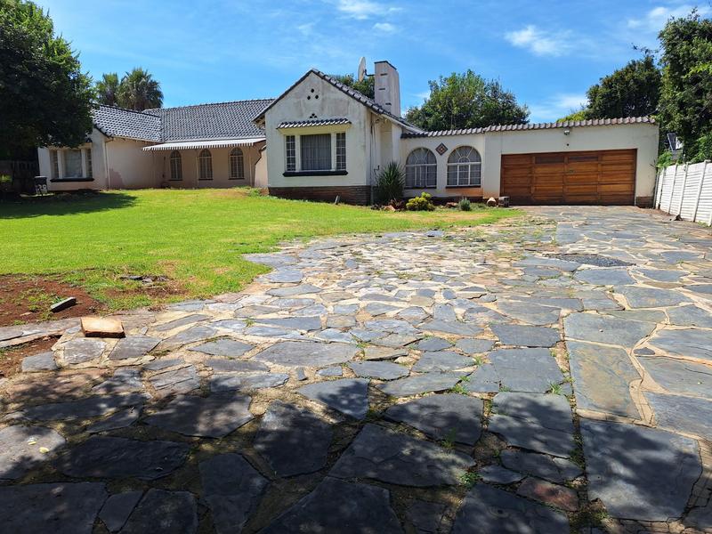 4 Bedroom Property for Sale in Emmarentia Gauteng