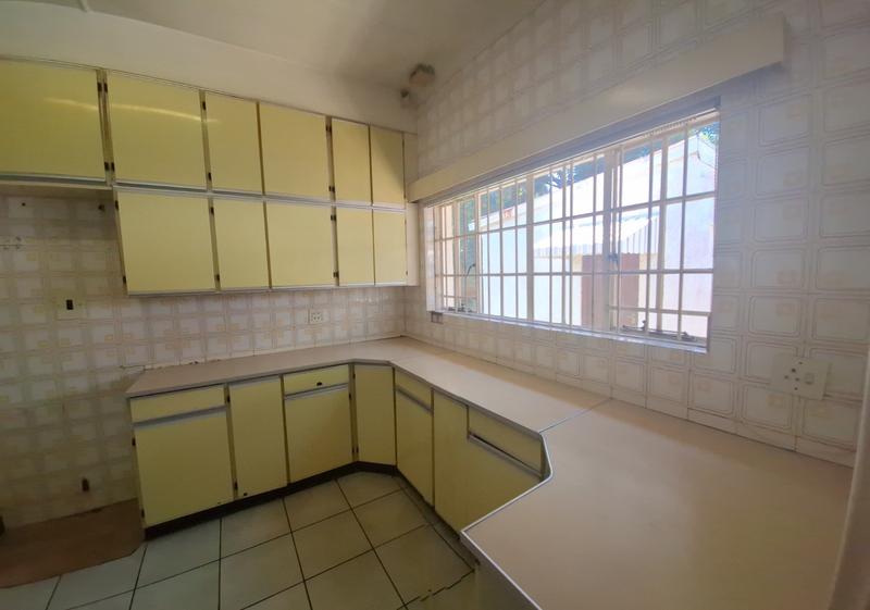 4 Bedroom Property for Sale in Emmarentia Gauteng