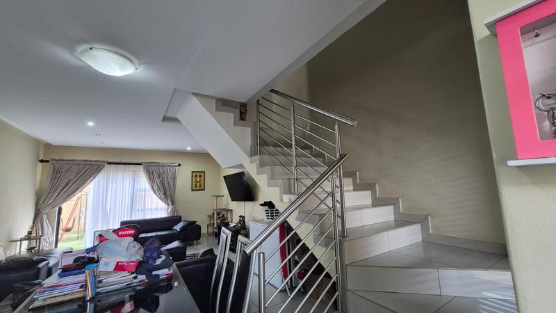 3 Bedroom Property for Sale in Raslouw Gardens Gauteng