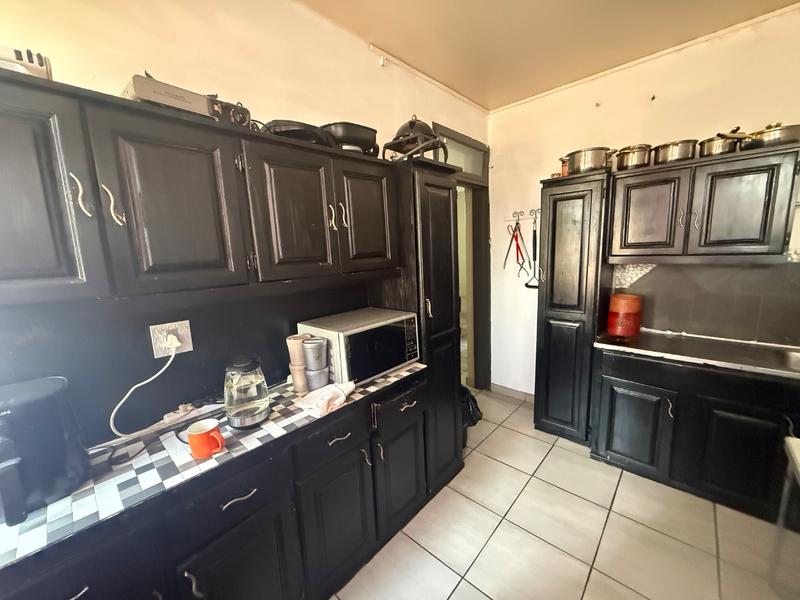 2 Bedroom Property for Sale in Vanderbijlpark Cw 6 Gauteng