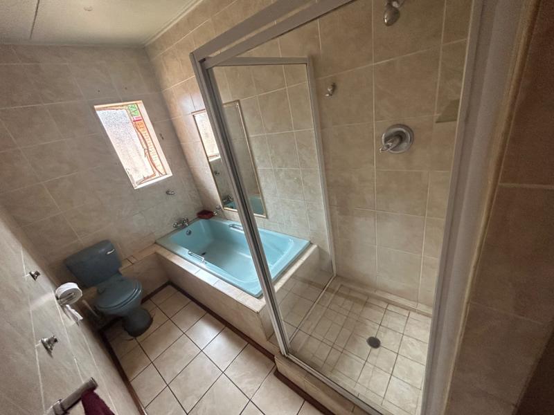 3 Bedroom Property for Sale in Vanderbijlpark Cw 6 Gauteng