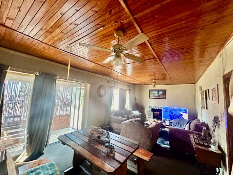 3 Bedroom Property for Sale in Vanderbijlpark Cw 6 Gauteng