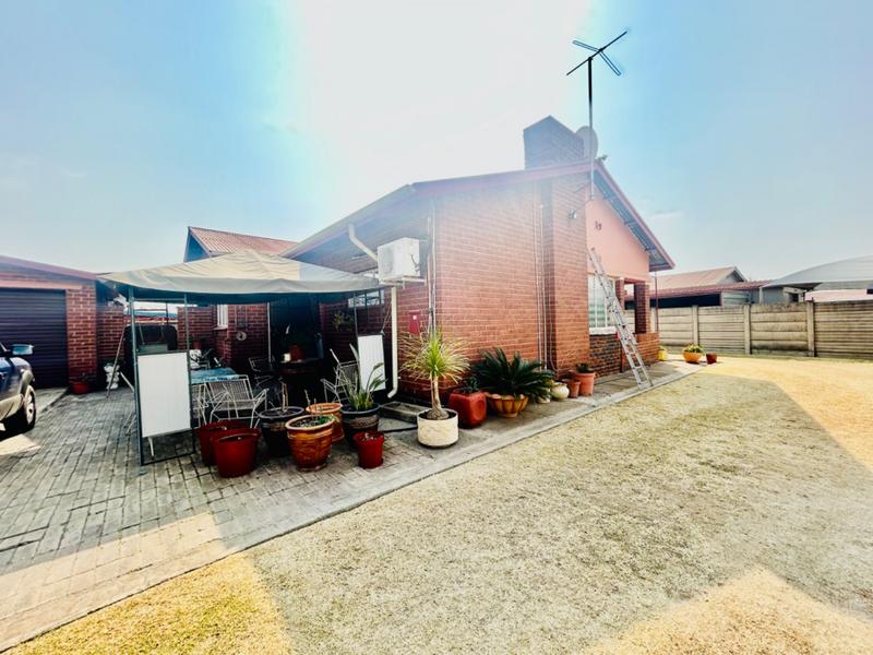 3 Bedroom Property for Sale in Vanderbijlpark SW 1 Gauteng