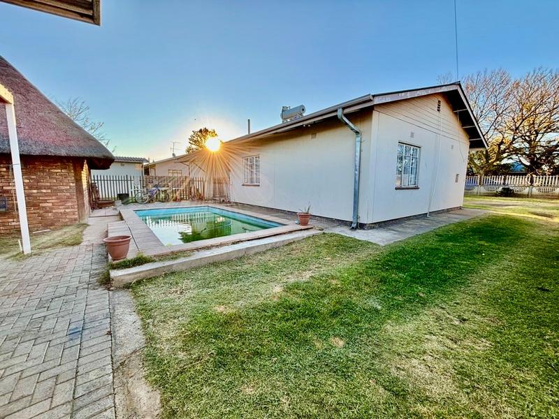 4 Bedroom Property for Sale in Vanderbijlpark SW 1 Gauteng