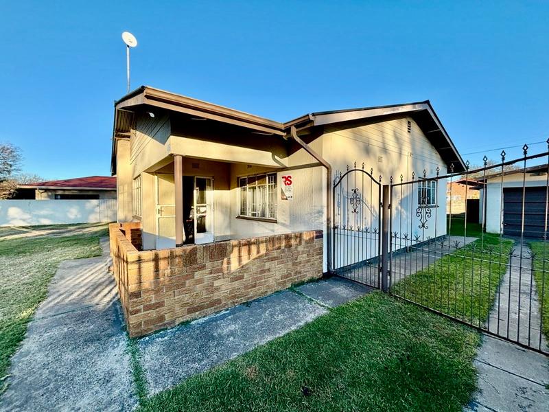 4 Bedroom Property for Sale in Vanderbijlpark SW 1 Gauteng