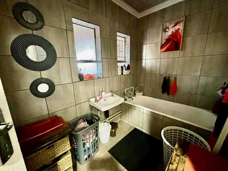 4 Bedroom Property for Sale in Vanderbijlpark SW 1 Gauteng