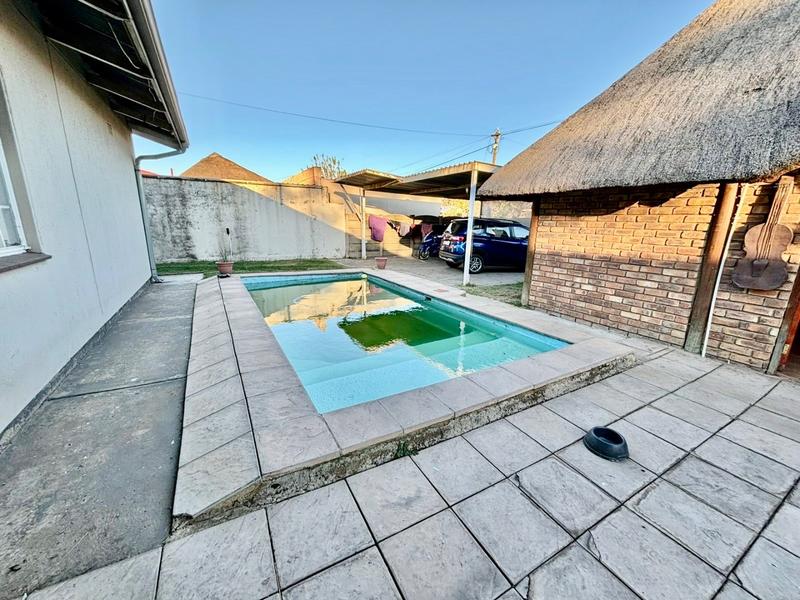 4 Bedroom Property for Sale in Vanderbijlpark SW 1 Gauteng