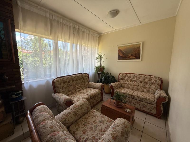 3 Bedroom Property for Sale in Vanderbijlpark SW 5 Gauteng